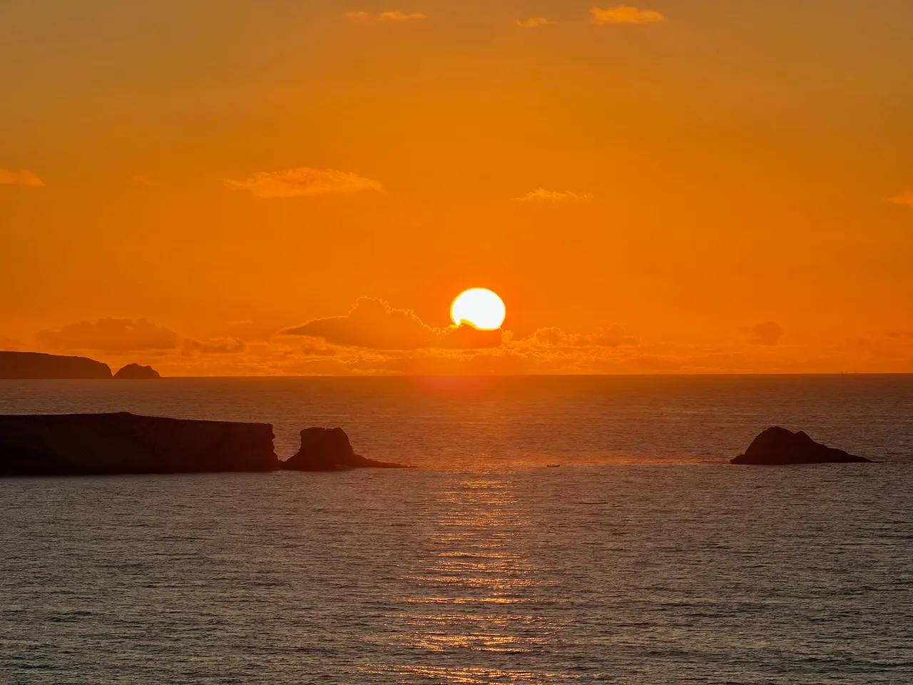 Solen går ner i havet